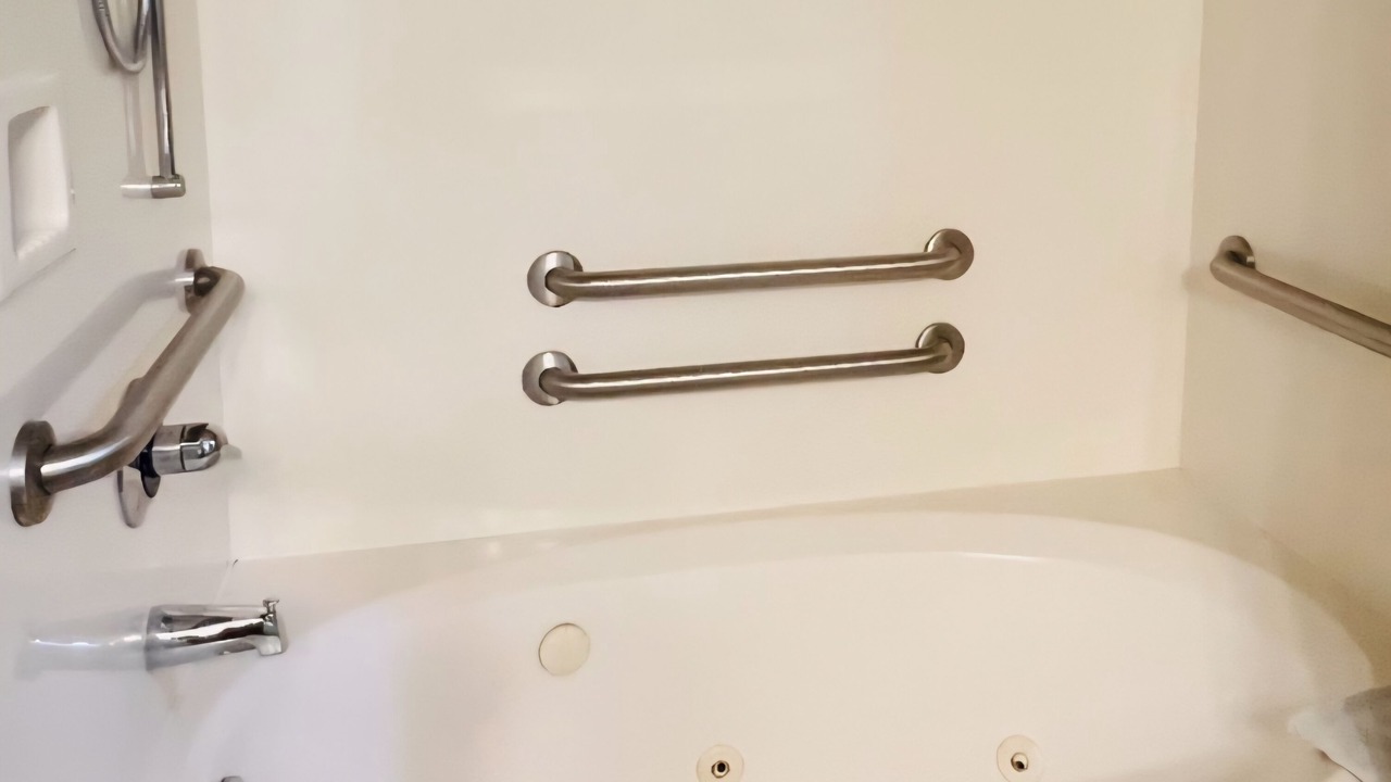 Photo of Bathroom in Long Beach