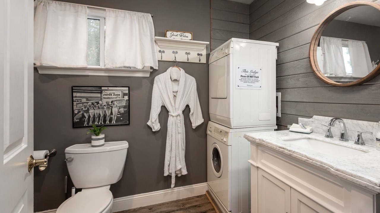 Photo of Bathroom in Freestone