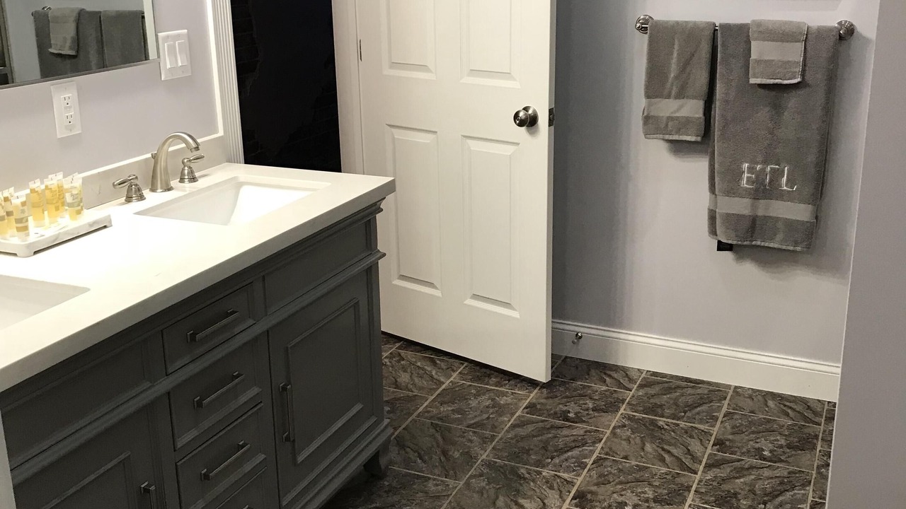 Photo of Bathroom in Iola