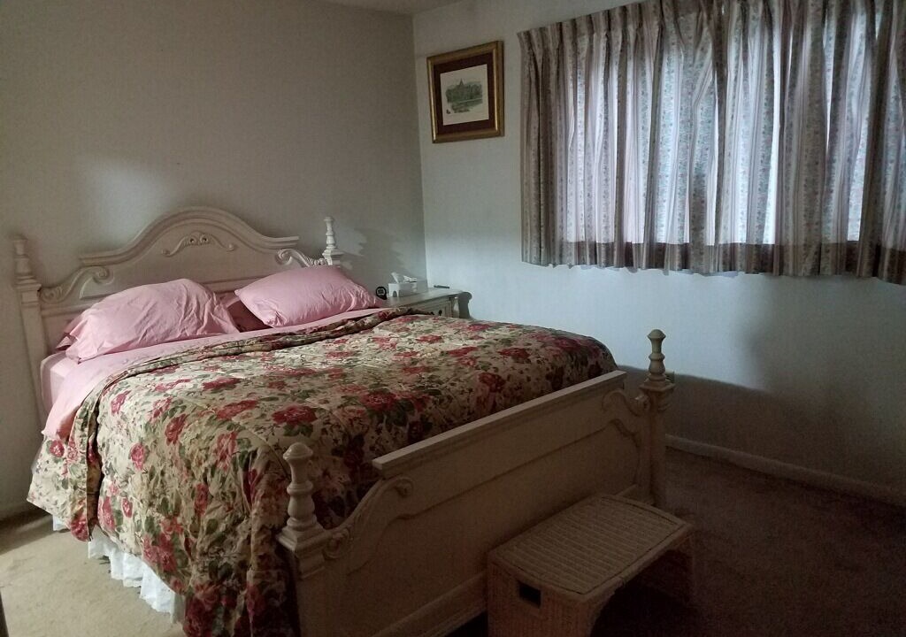Photo of Bedroom in Clive