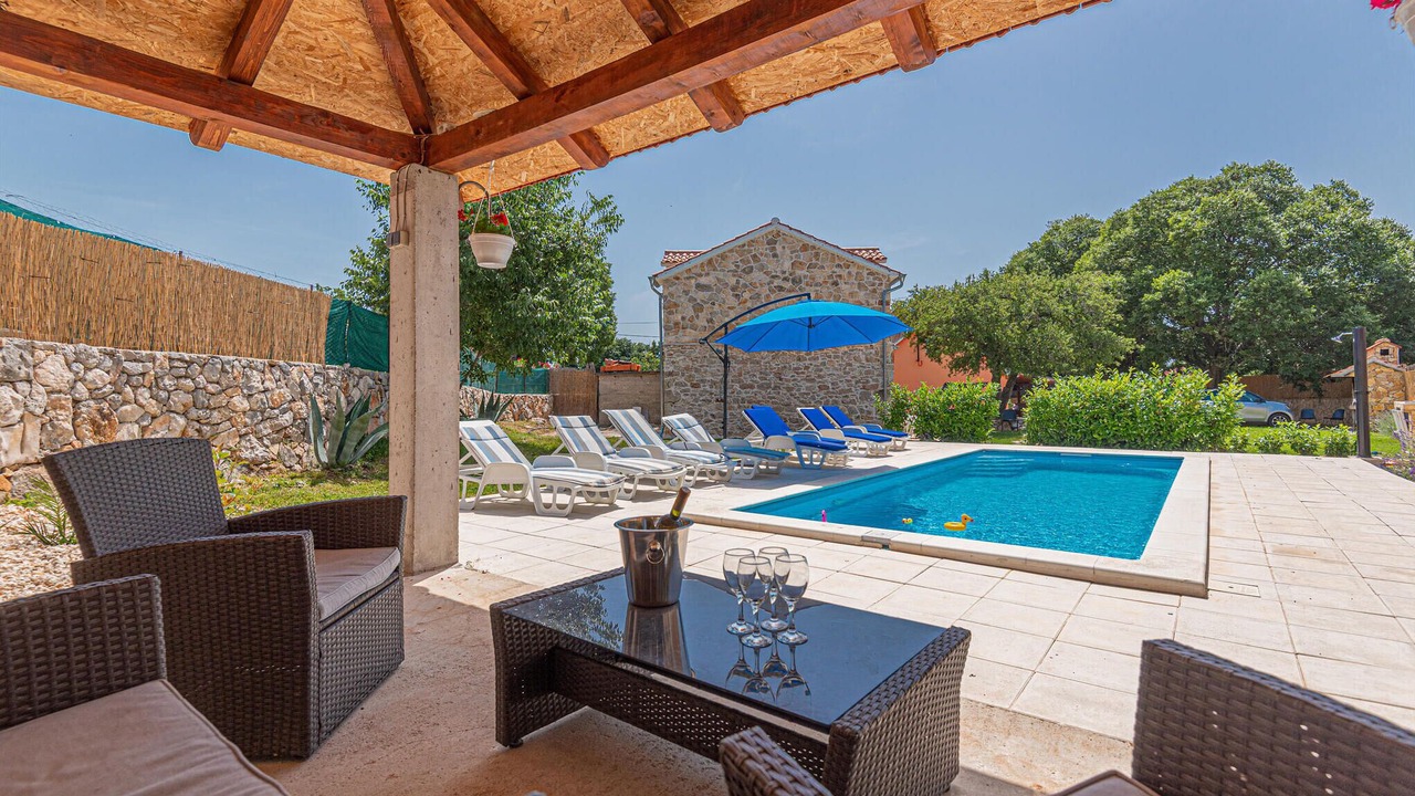 Photo of Outdoor in Drnis