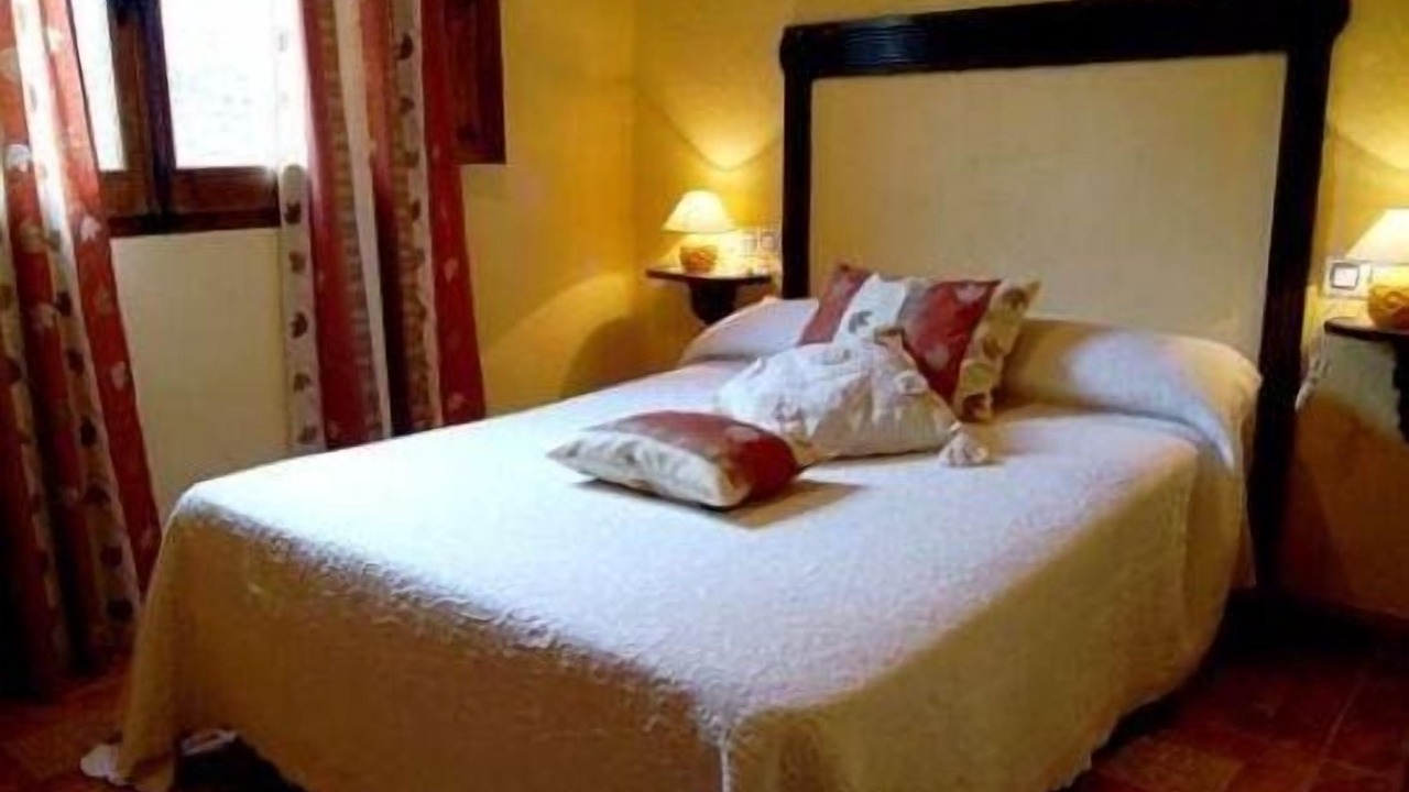 Photo of Bedroom in Navaconcejo