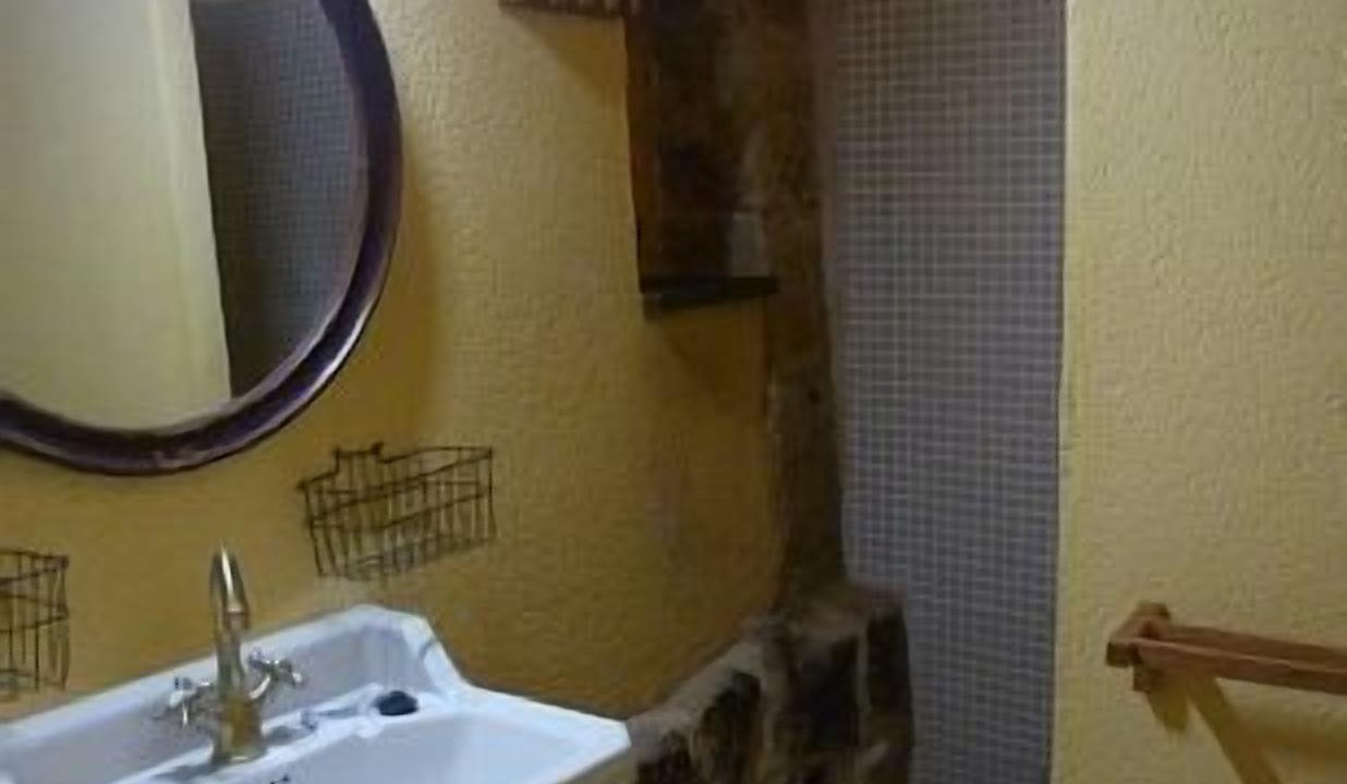 Photo of Bathroom in Valderrobres