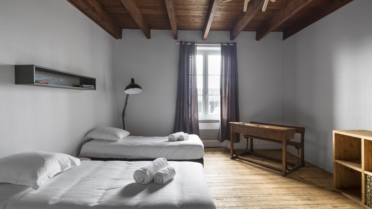 Photo of Bedroom in Saint-Coulomb