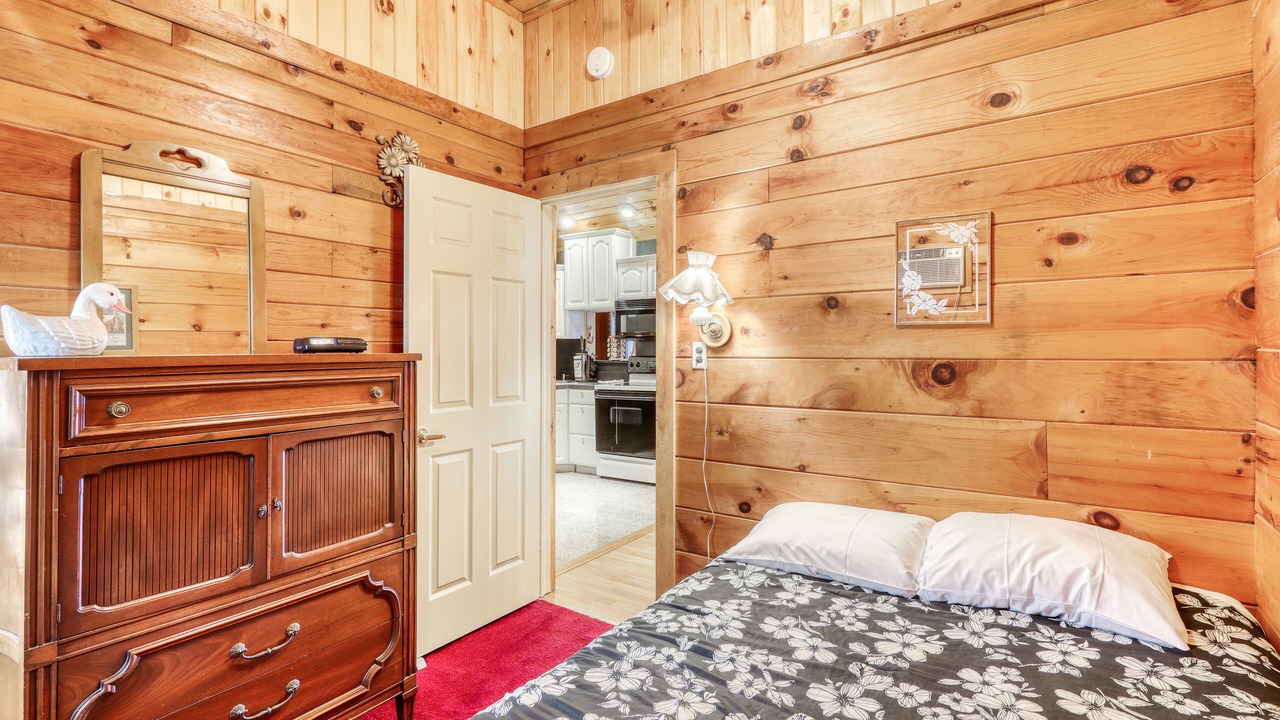 Photo of Bedroom in Brant Lake