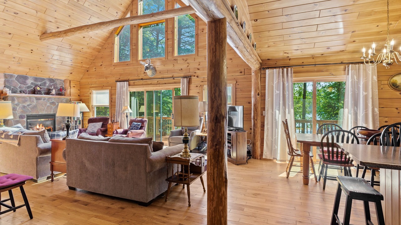 Photo of Livingroom in Chestertown