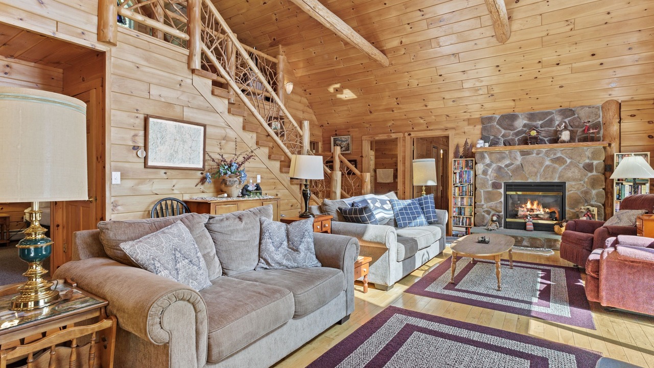 Photo of Livingroom in Chestertown