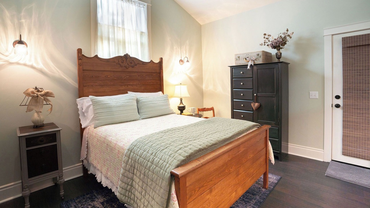 Photo of Bedroom in Grass Valley