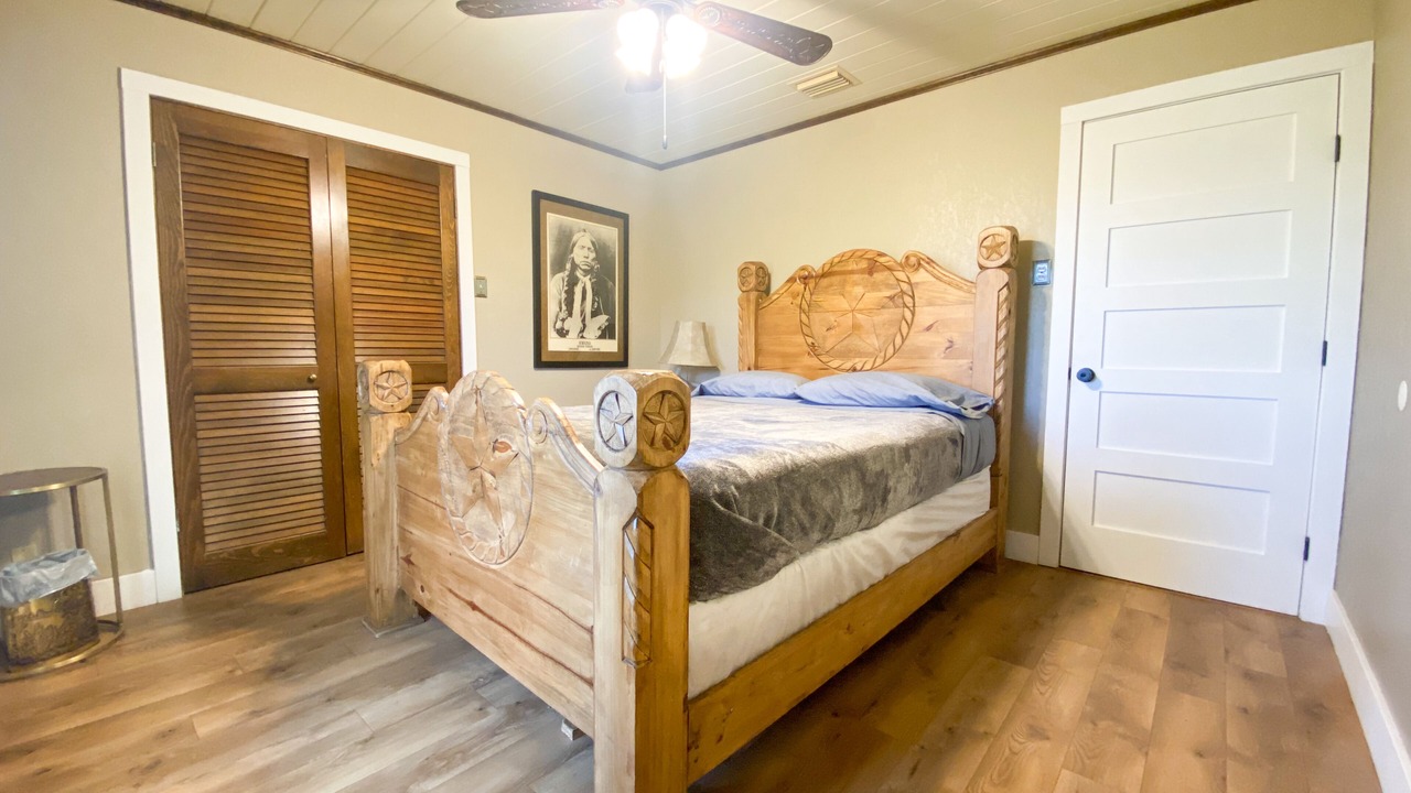 Photo of Bedroom in Riesel