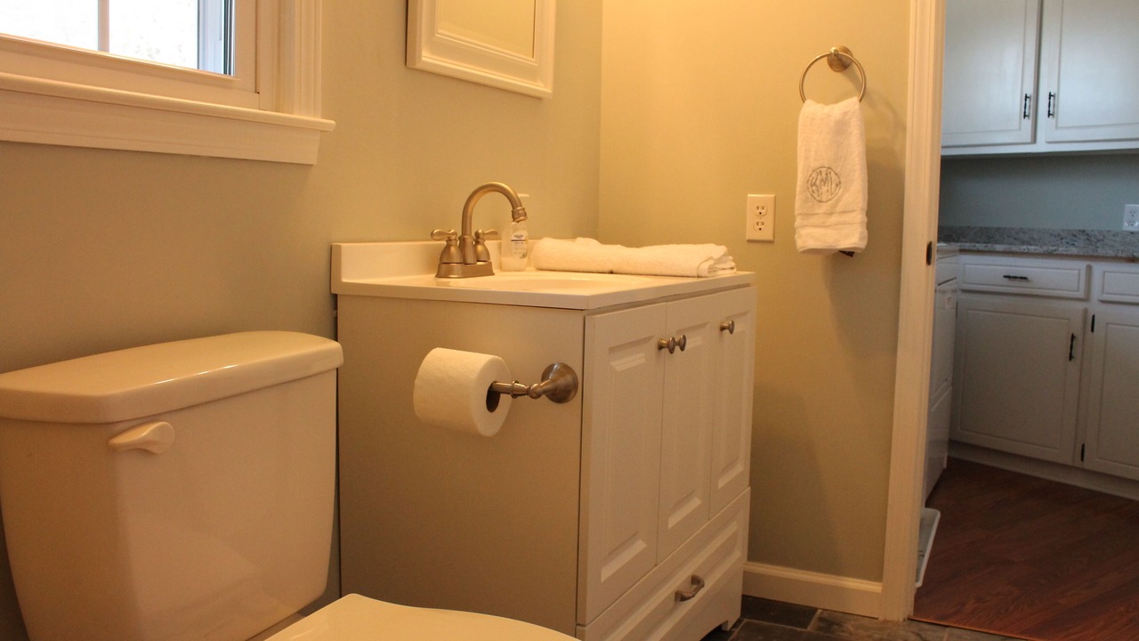 Photo of Bathroom in Indian Oaks