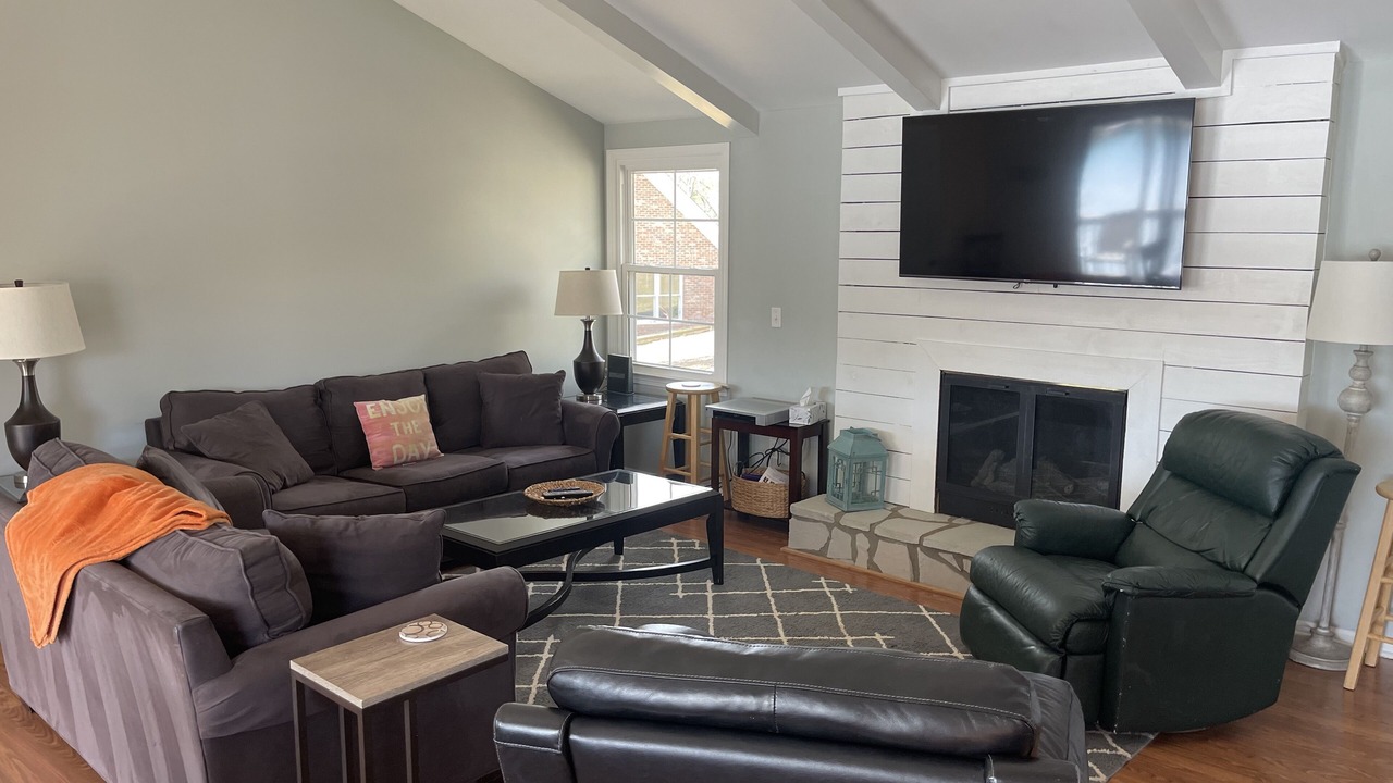 Photo of Livingroom in Indian Oaks
