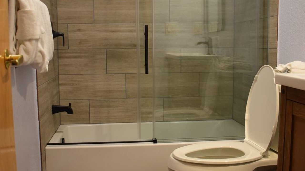 Photo of Bathroom in Silvercreek
