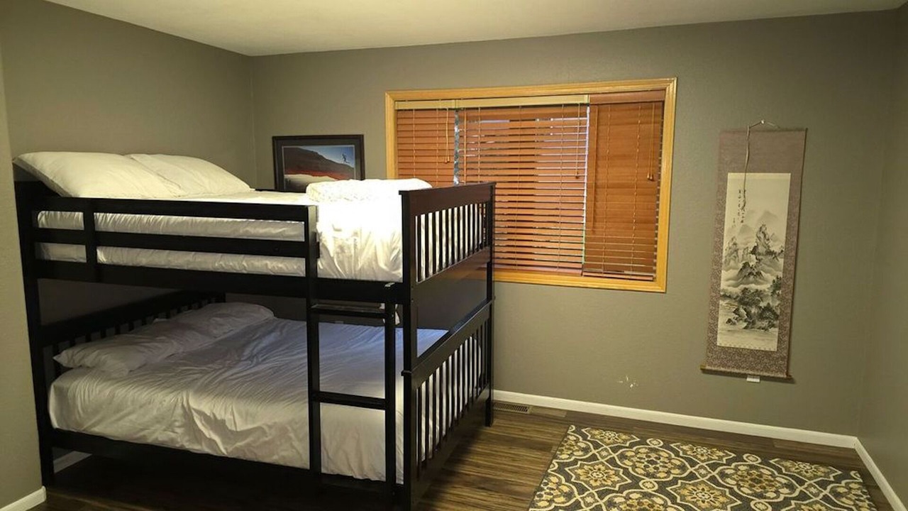 Photo of Bedroom in Silvercreek