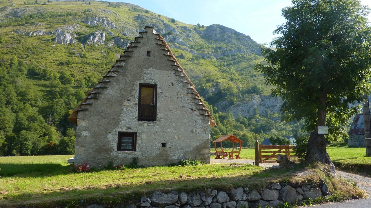 Photo of Outdoor in Campan