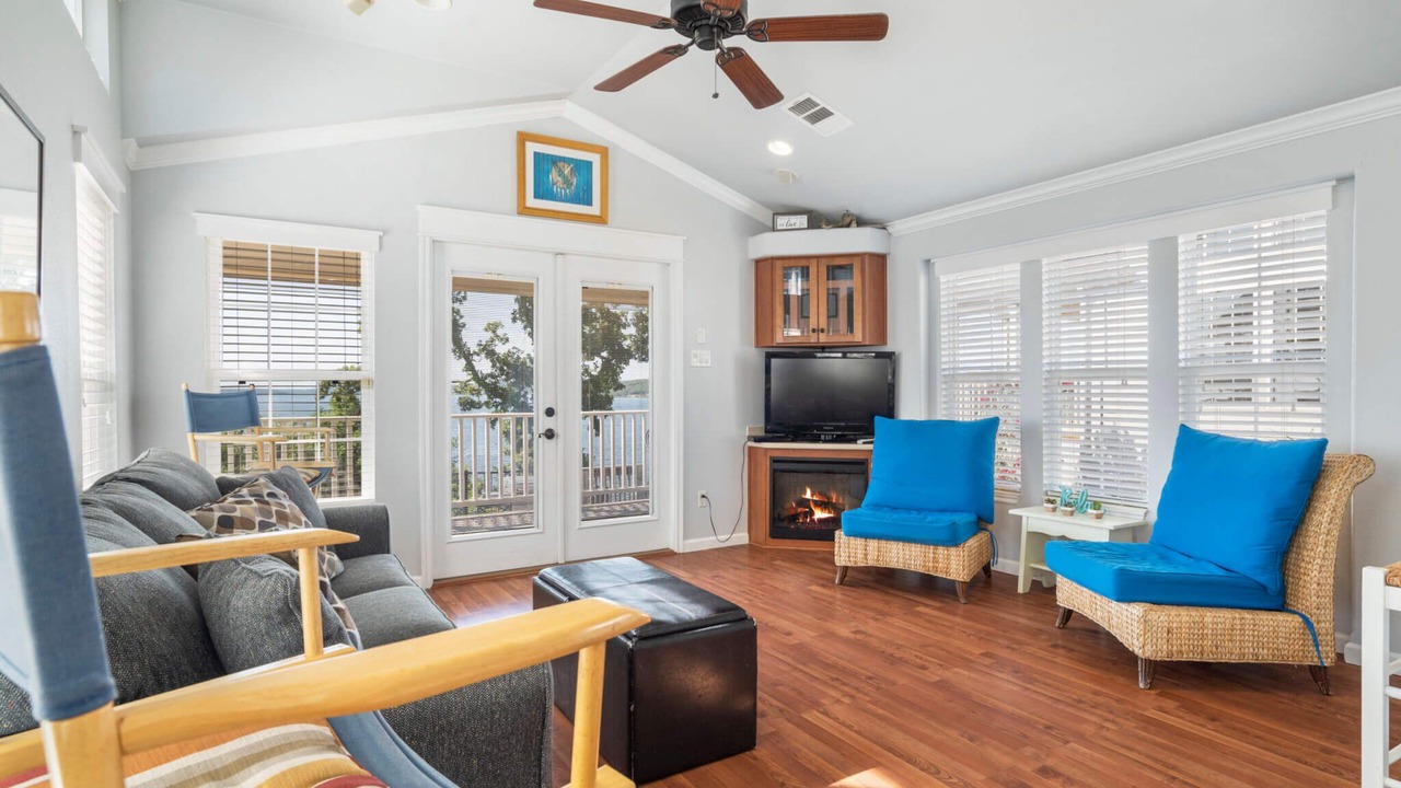 Photo of Livingroom in Sperry