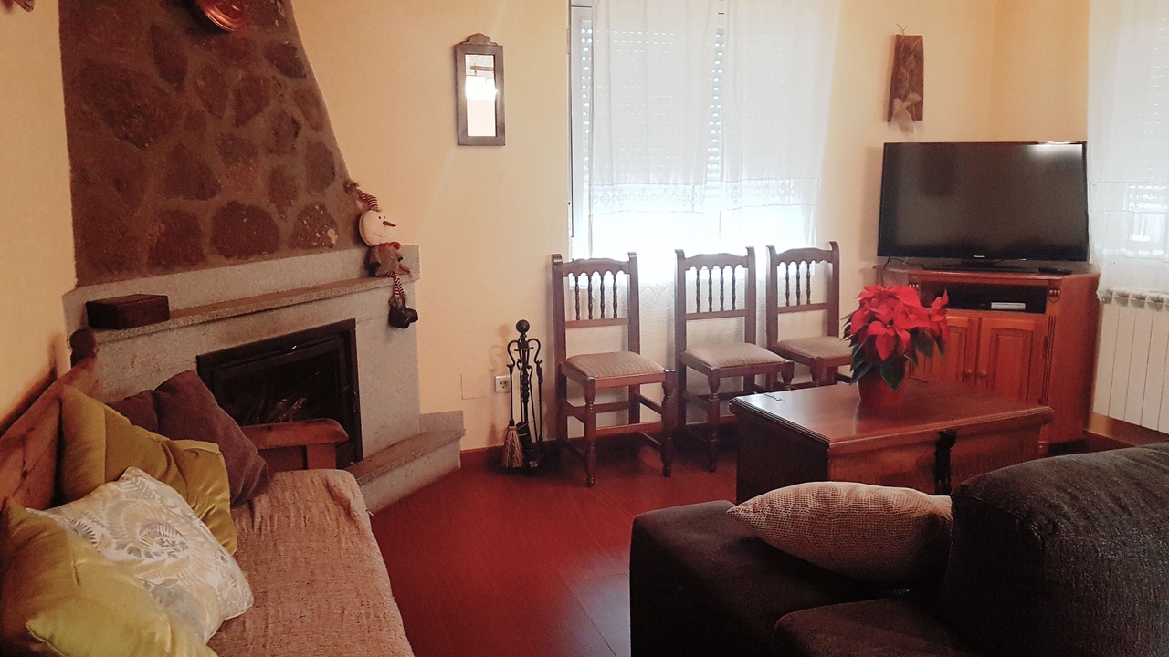 Photo of Livingroom in Navalguijo