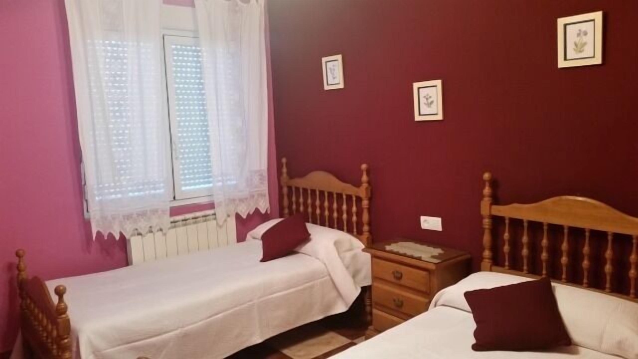 Photo of Bedroom in Navalguijo