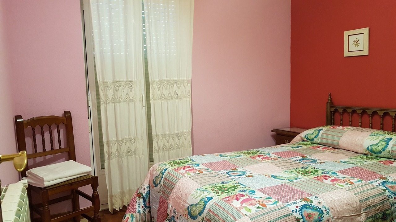 Photo of Bedroom in Navalguijo