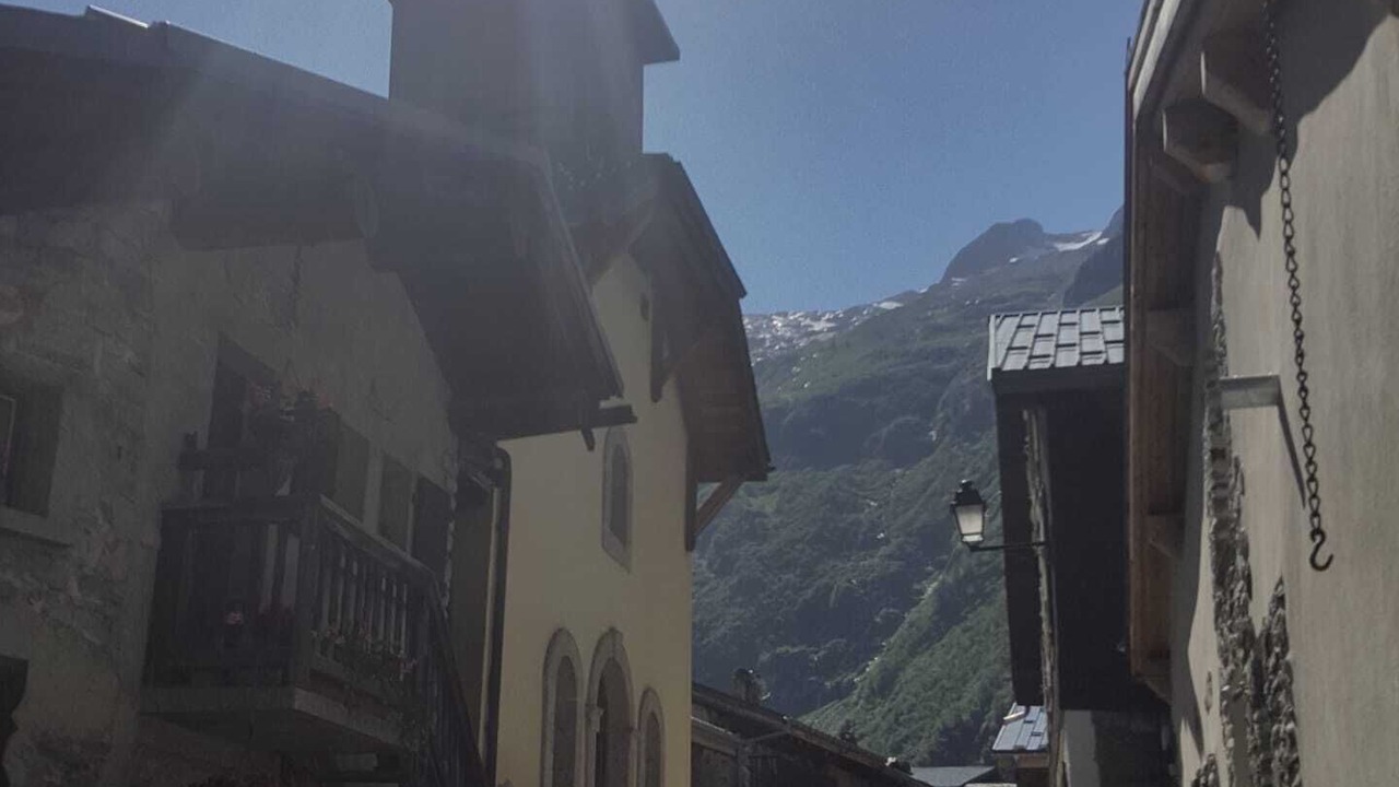 Photo of Outdoor in Le Tour