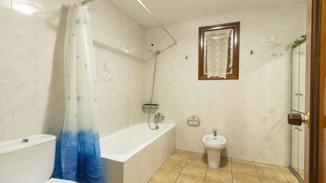 Photo of Bathroom in Les Iglesies