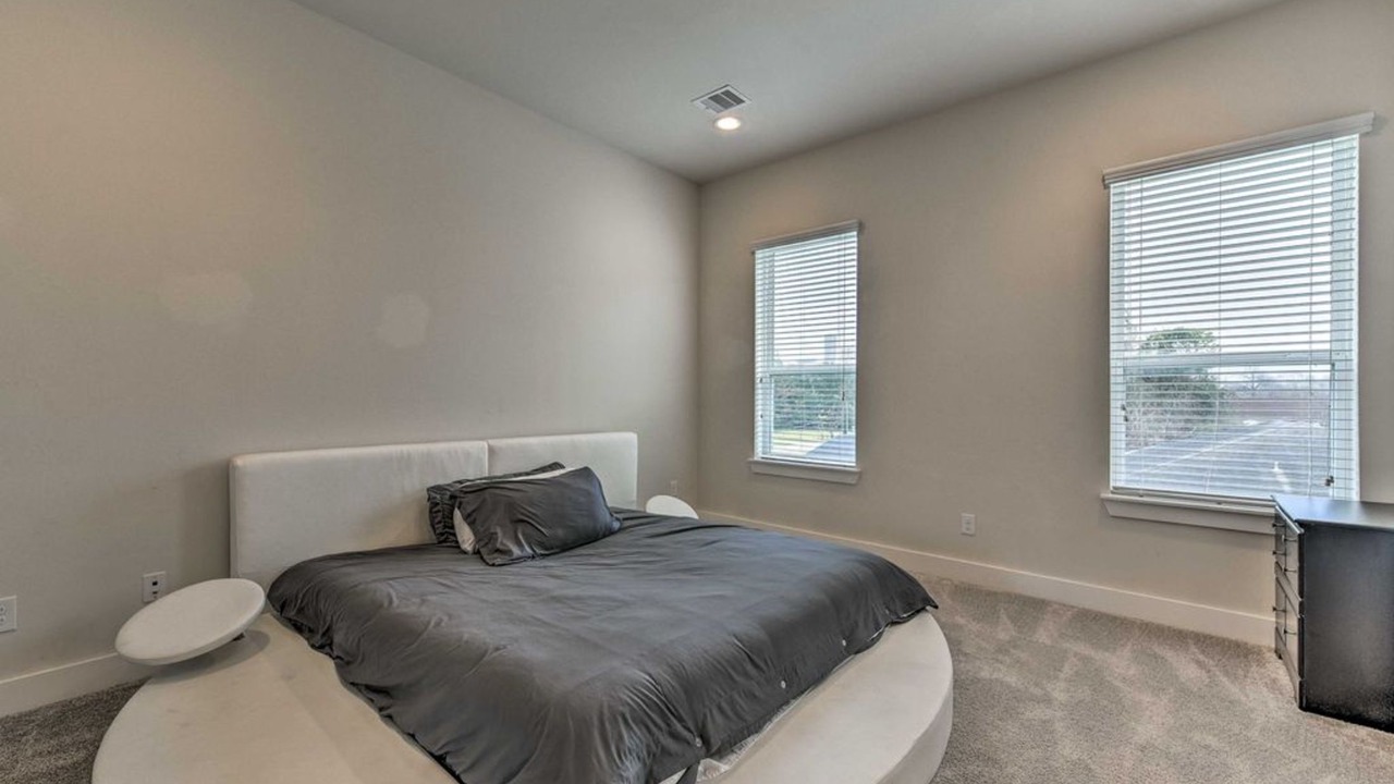 Photo of Bedroom in South Central Houston