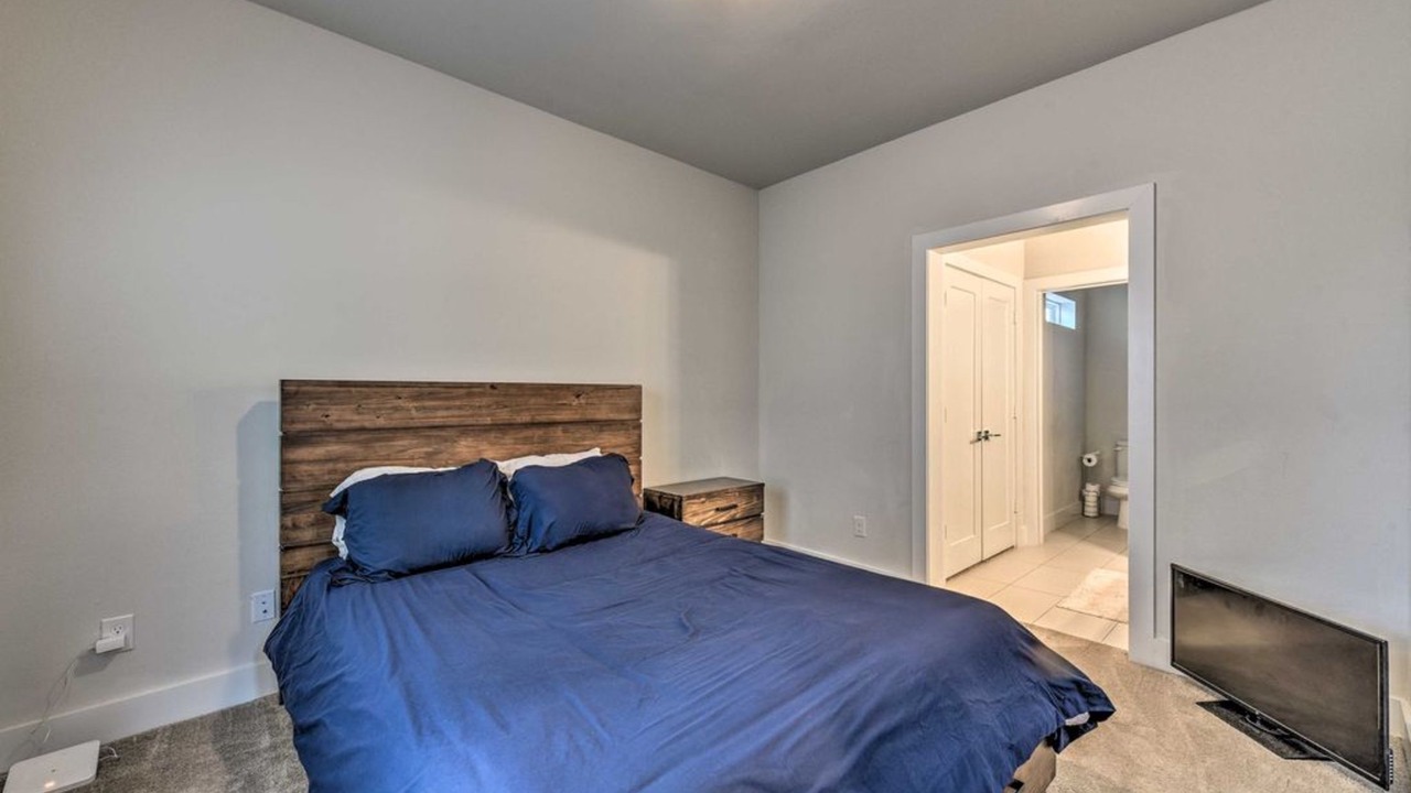 Photo of Bedroom in South Central Houston
