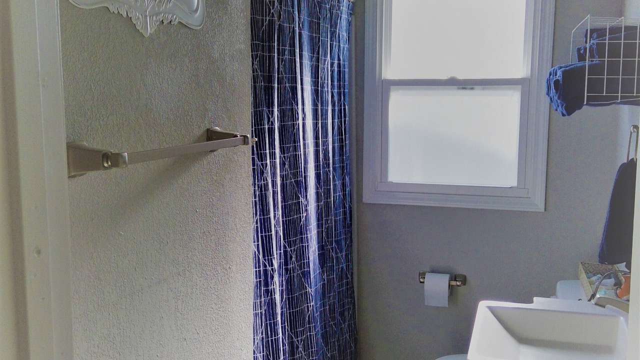Photo of Bathroom in Turner Park