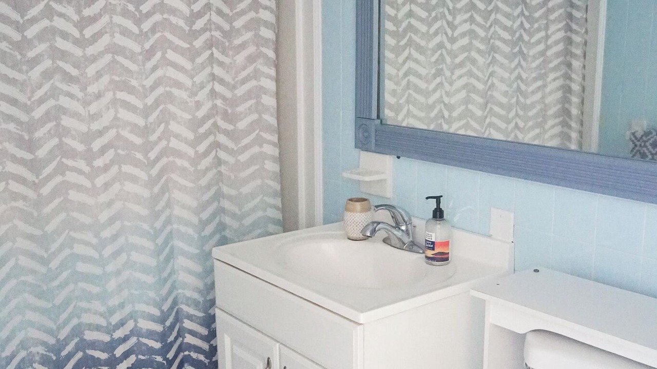 Photo of Bathroom in Cedar Bushes