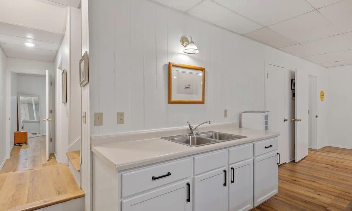 Photo of Bedroom in Saugatuck