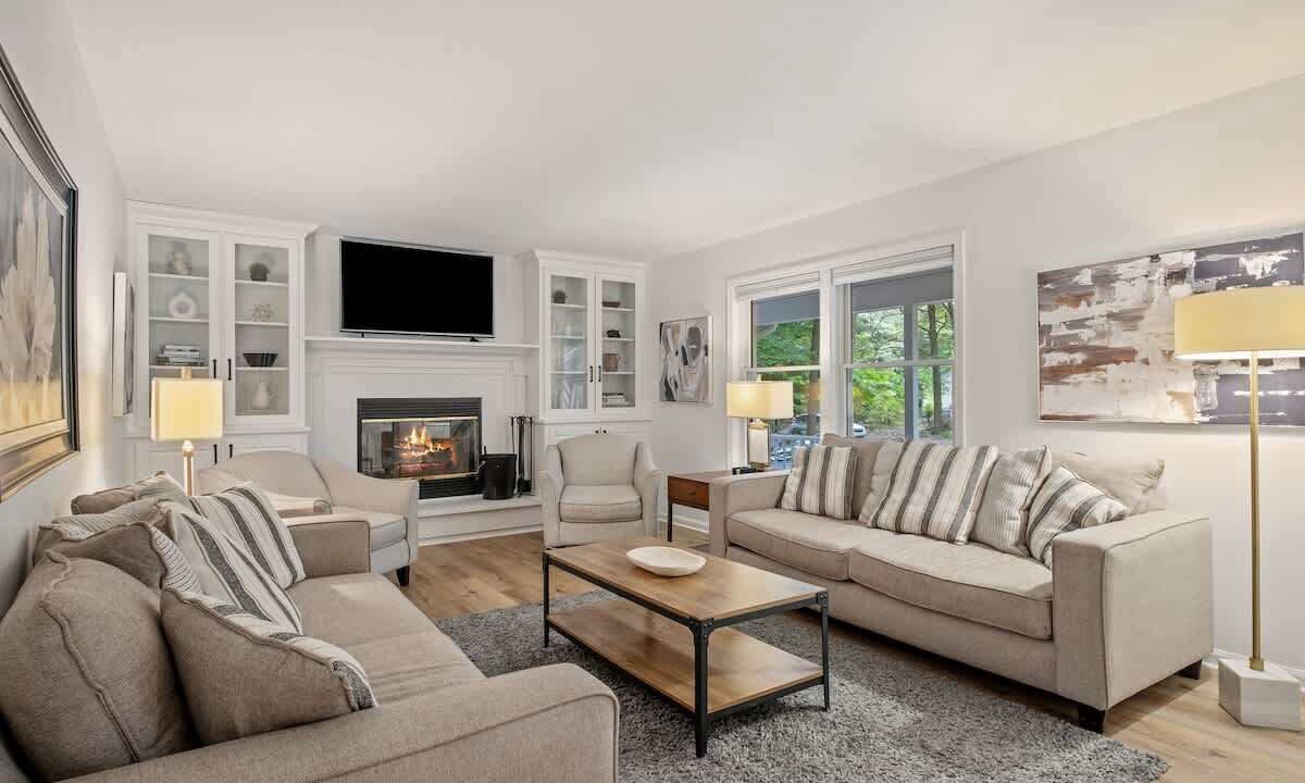 Photo of Livingroom in Saugatuck