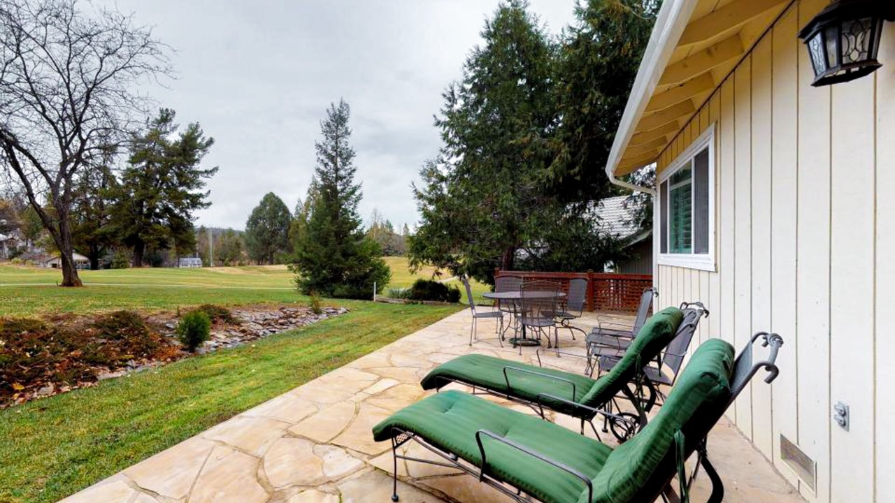 Photo of Outdoor in Groveland
