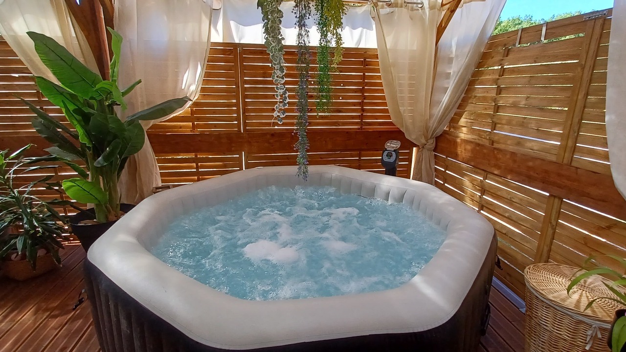 Photo of Outdoor in Bras