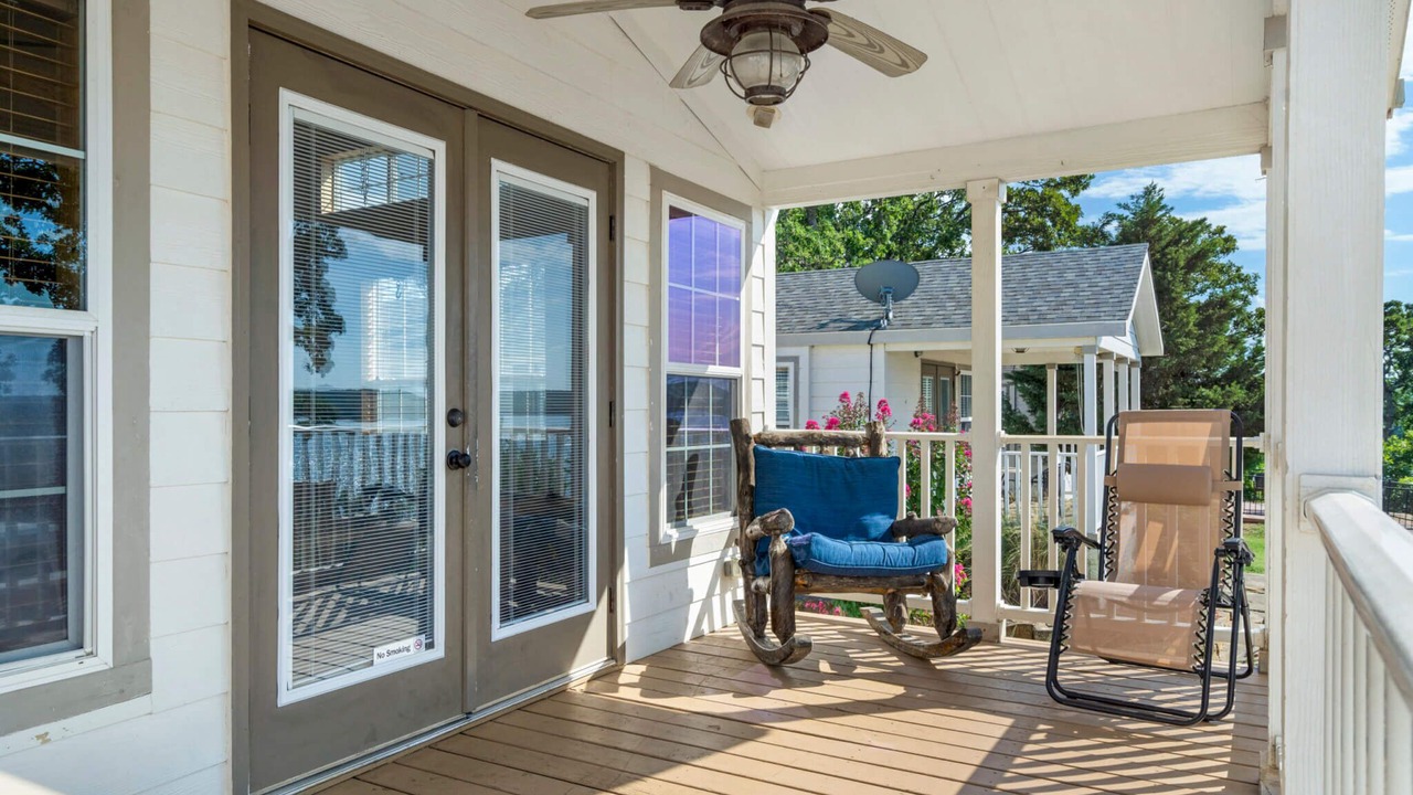 Photo of Patio Balcony in Sperry