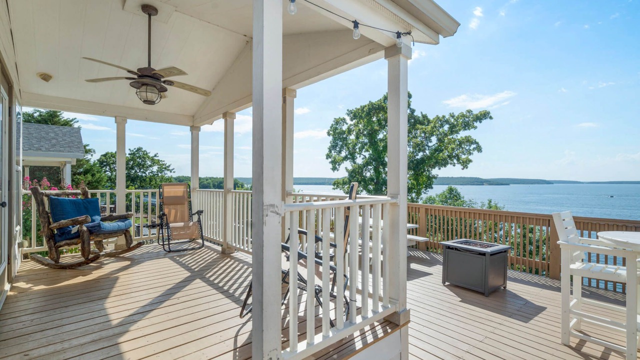 Photo of Patio Balcony in Sperry