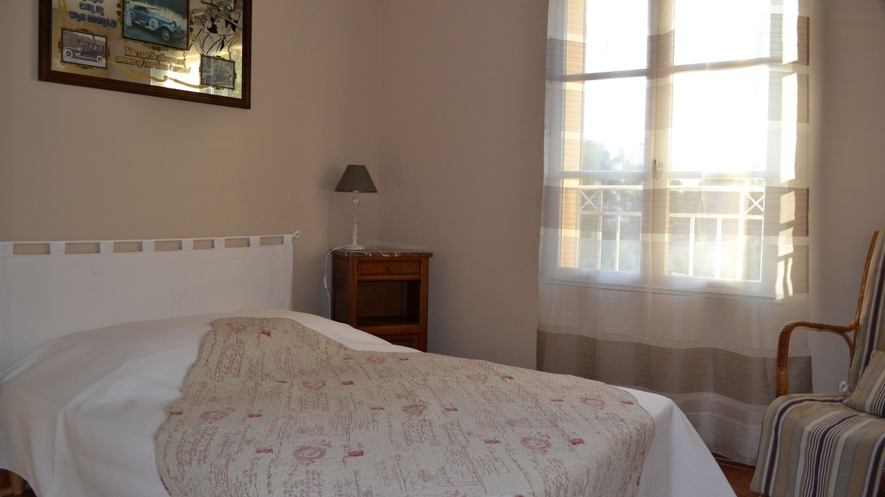 Photo of Bedroom in Connaux