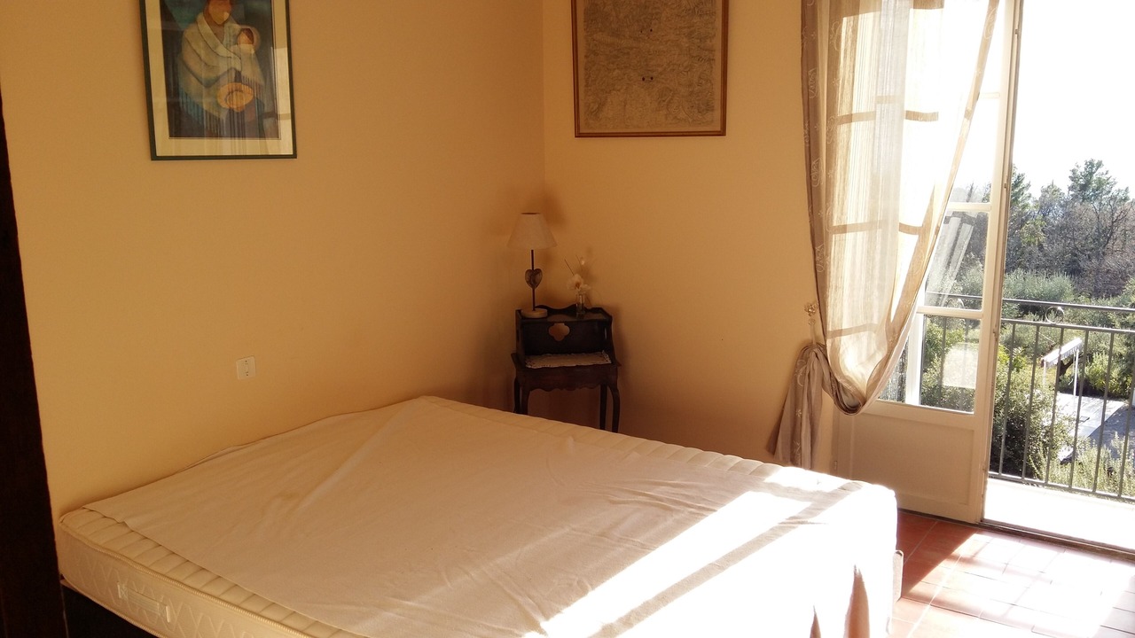 Photo of Bedroom in Tourtour