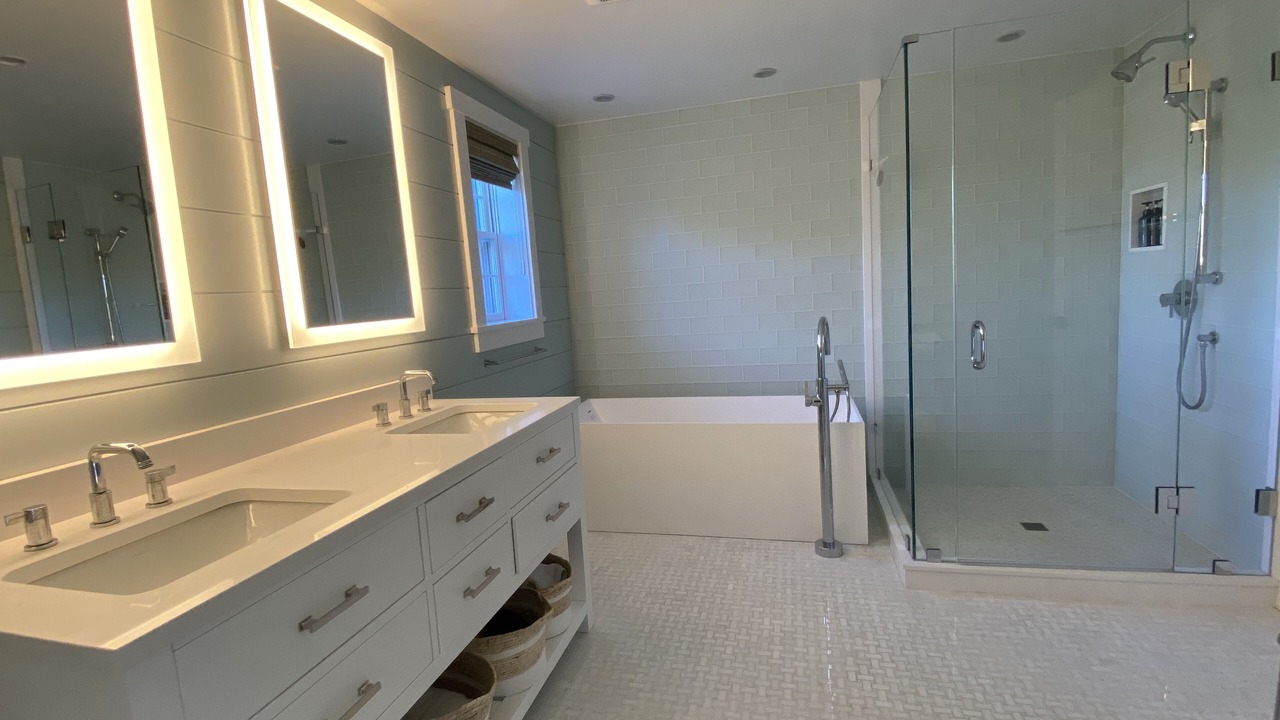 Photo of Others in Nantucket Town