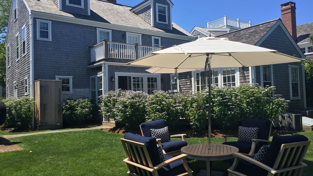 Photo of Others in Nantucket Town