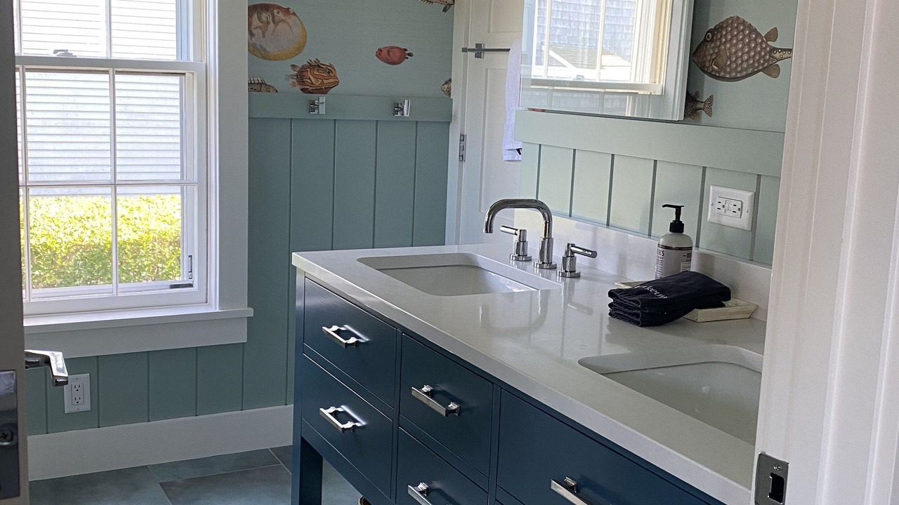 Photo of Others in Nantucket Town