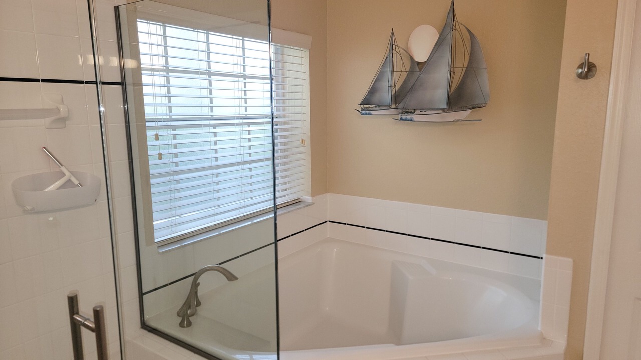 Photo of Bathroom in Bahama Bay