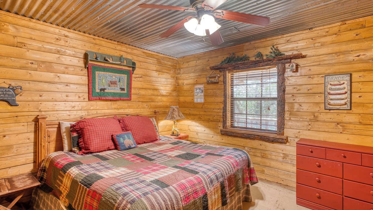 Photo of Bedroom in Marble Falls