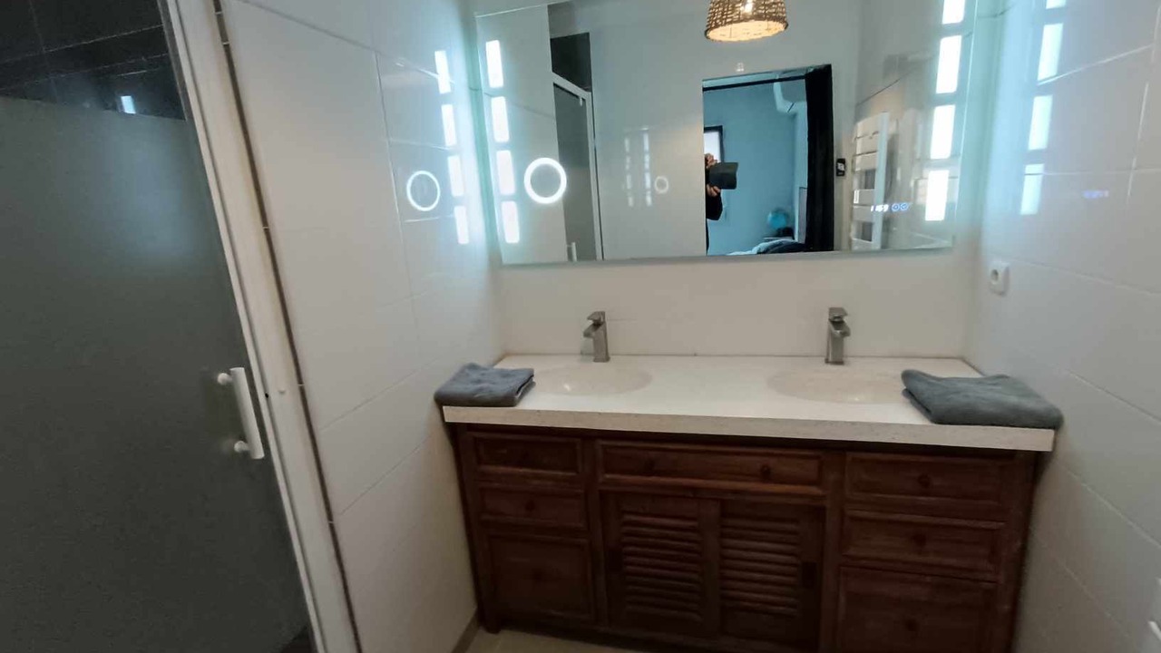 Photo of Bathroom in Torreilles