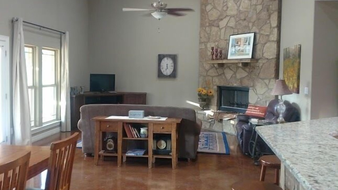 Photo of Livingroom in Marble Falls