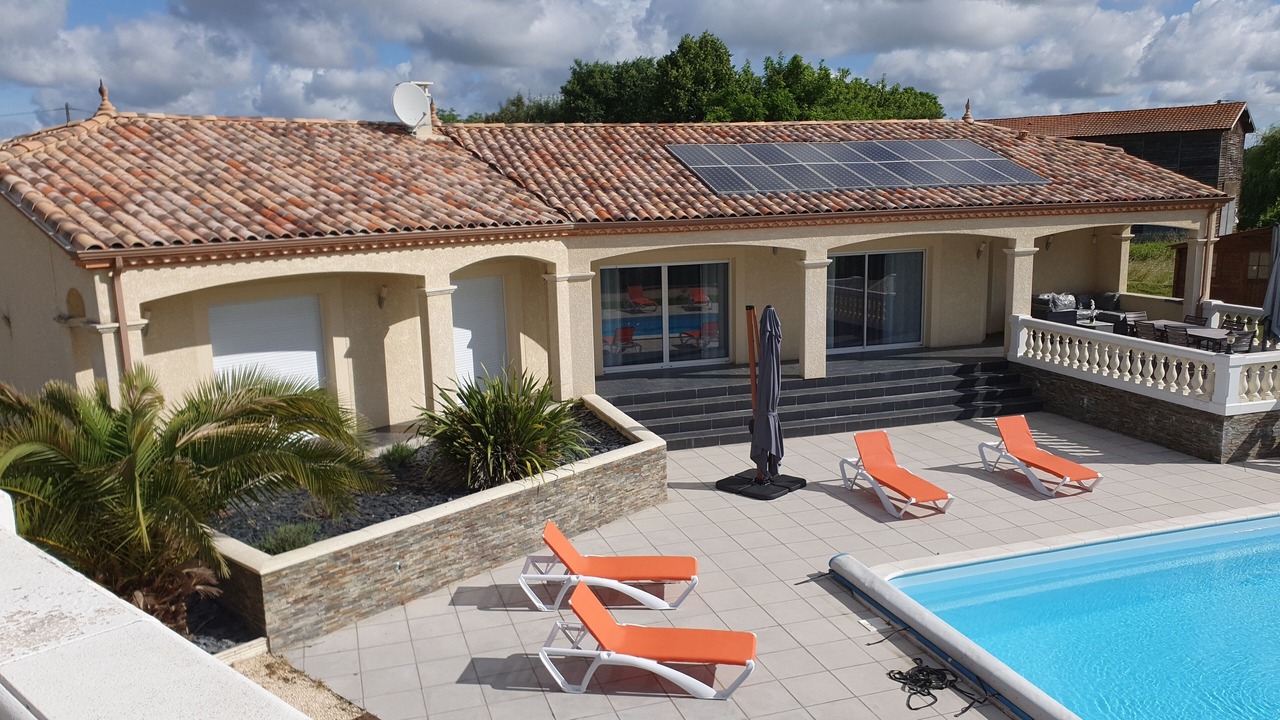Photo of Outdoor in Puysserampion
