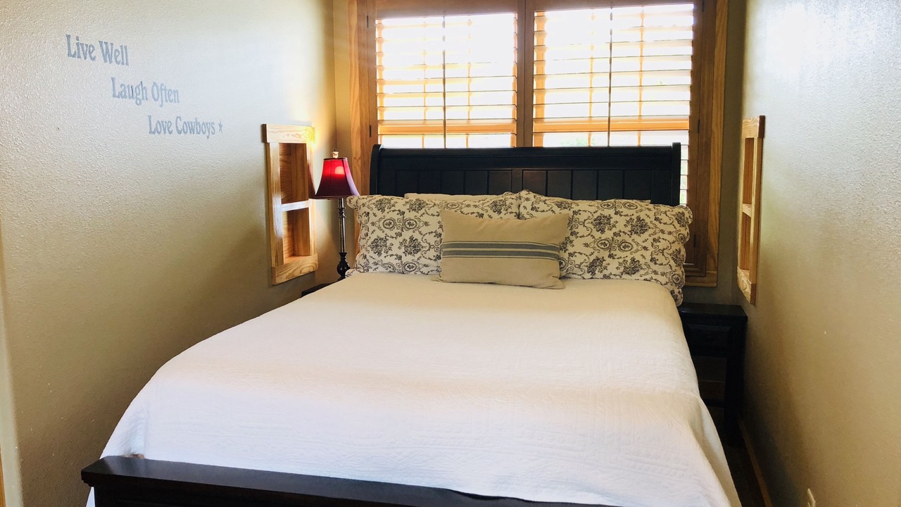 Photo of Bedroom in Marble Falls