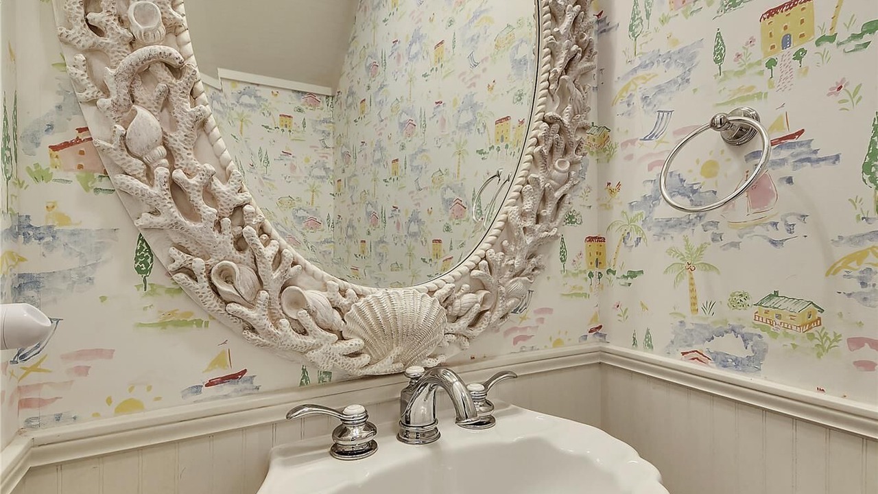 Photo of Bedroom in Shipyard Plantation