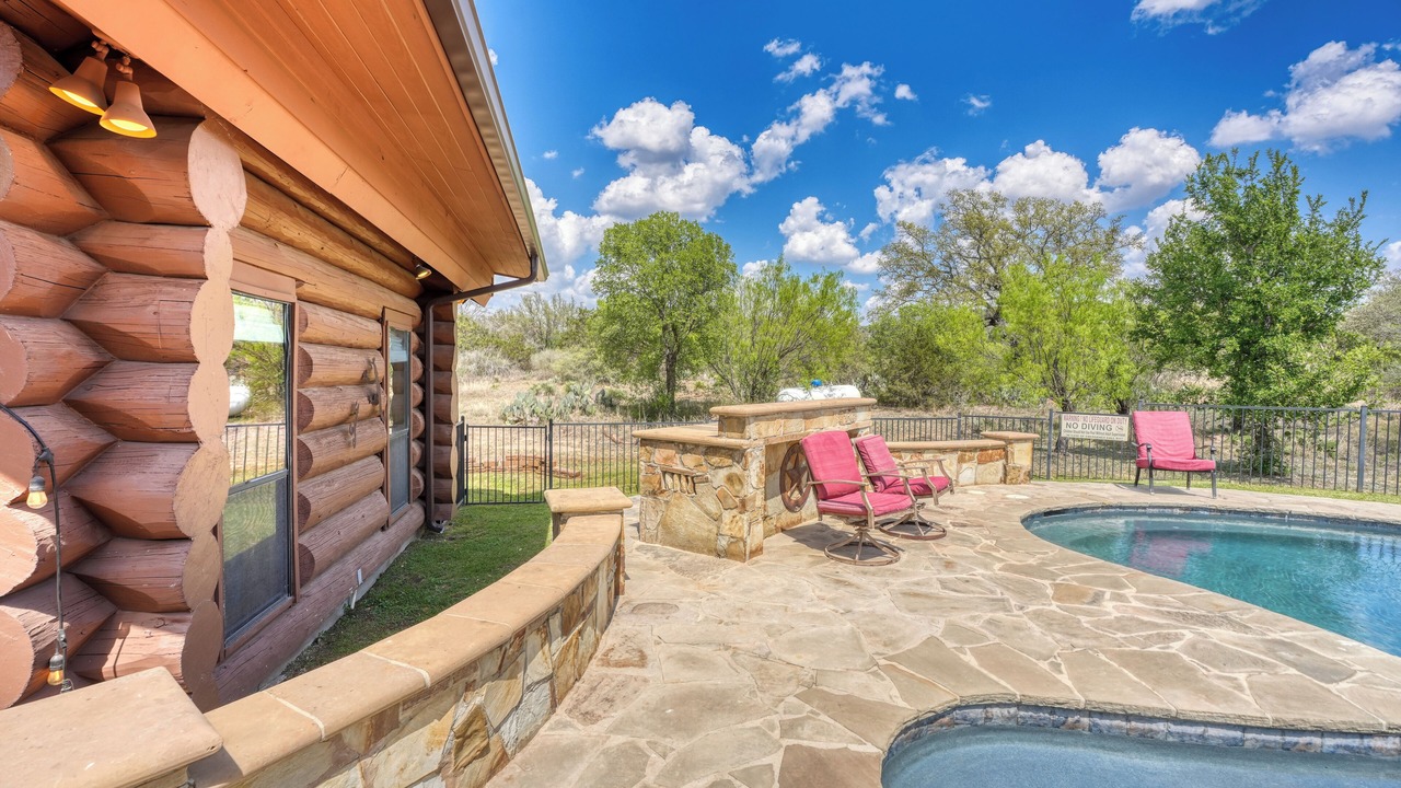 Photo of Patio Balcony in Marble Falls