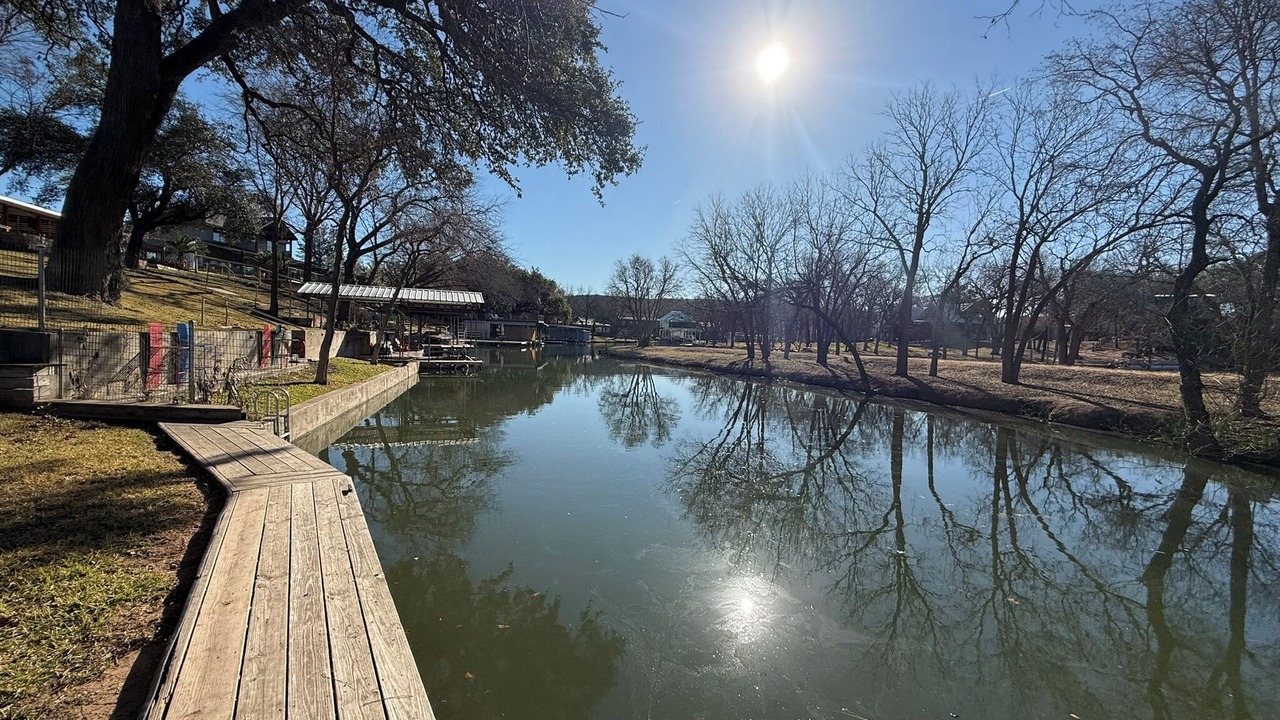 Photo of Others in Buchanan Dam