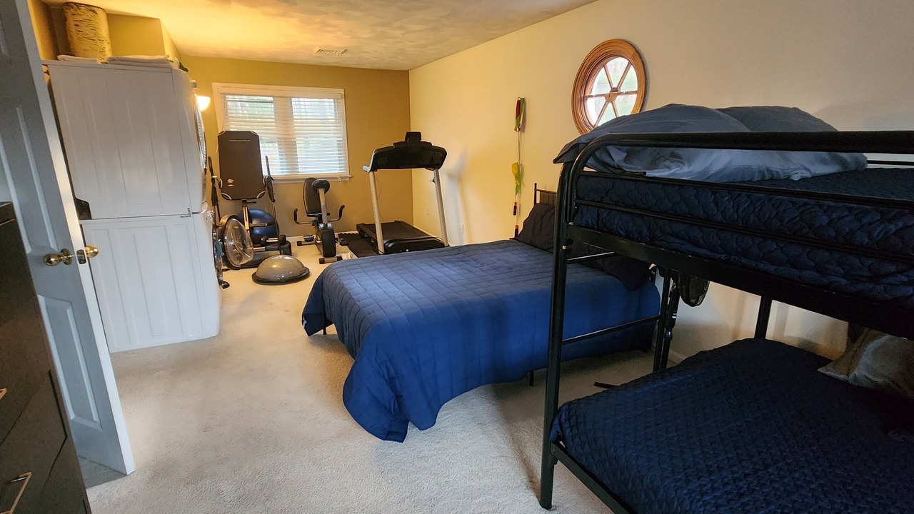 Photo of Bedroom in State College