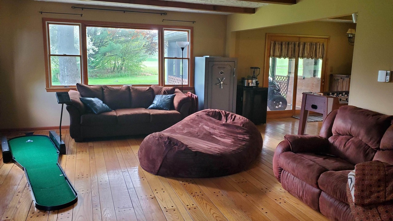 Photo of Bedroom in State College